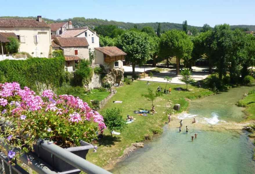 Maison Medievale Avec Jardin Dans Charmant Village Vers  Exterior foto